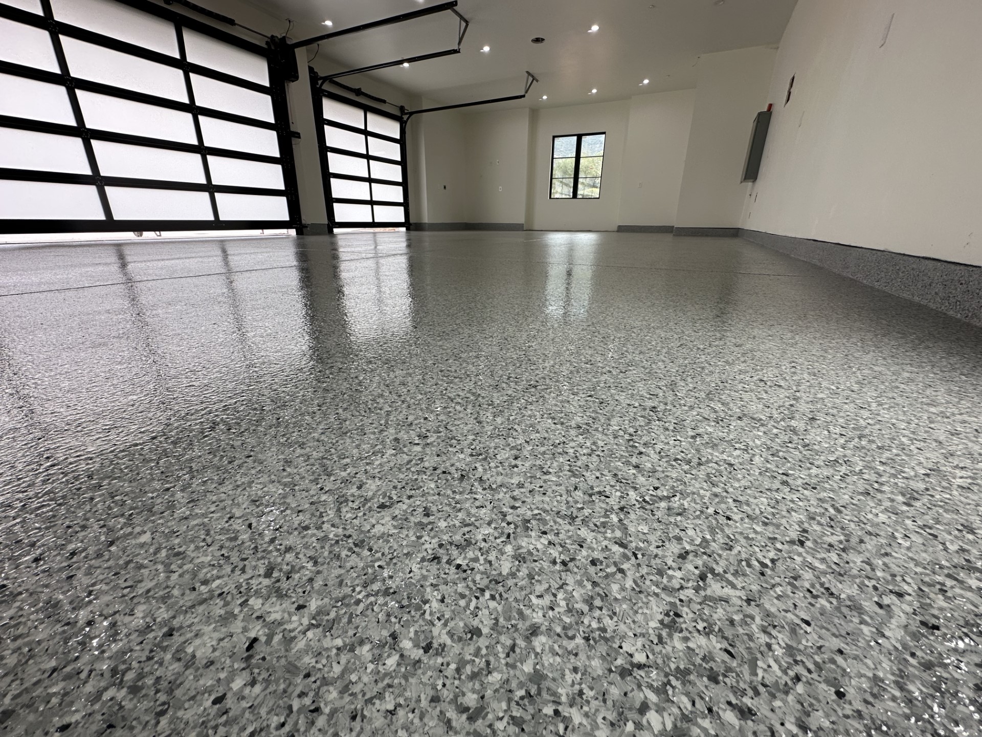 Epoxy Flooring Corona CA | Evolve Epoxy Garage Floors