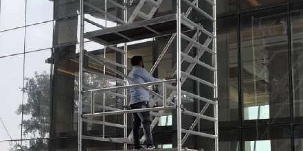 Scaffolding Staircase: Ensuring Safe and Efficient Access on Construction Sites